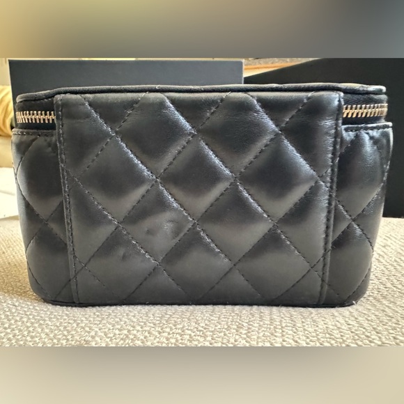 Chanel Black Quilted Vanity Case with Gold Hardware - Picture 6 of 16
